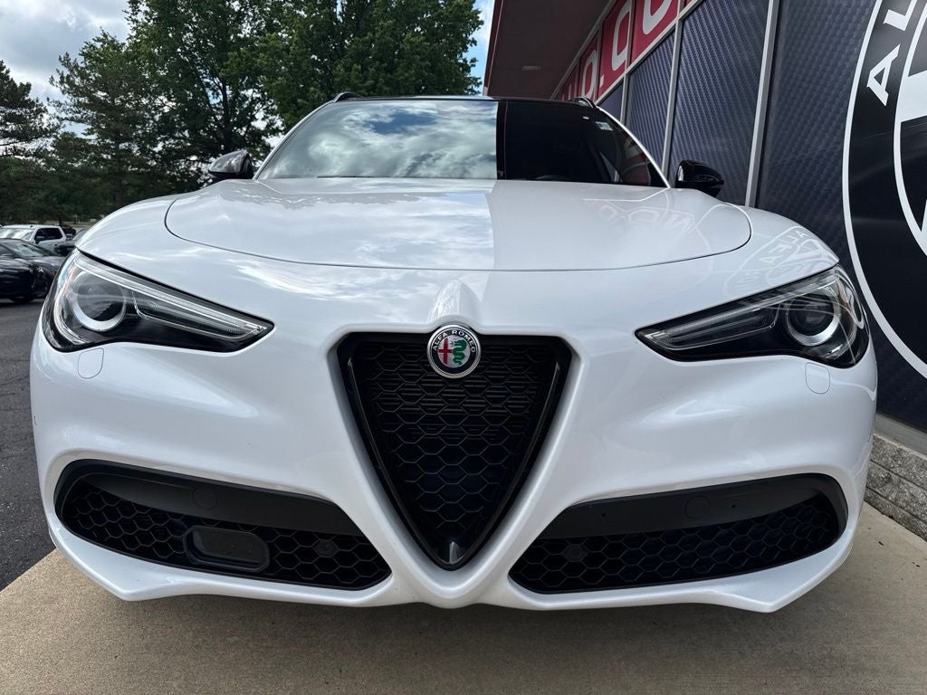 2023 Alfa Romeo Stelvio Veloce