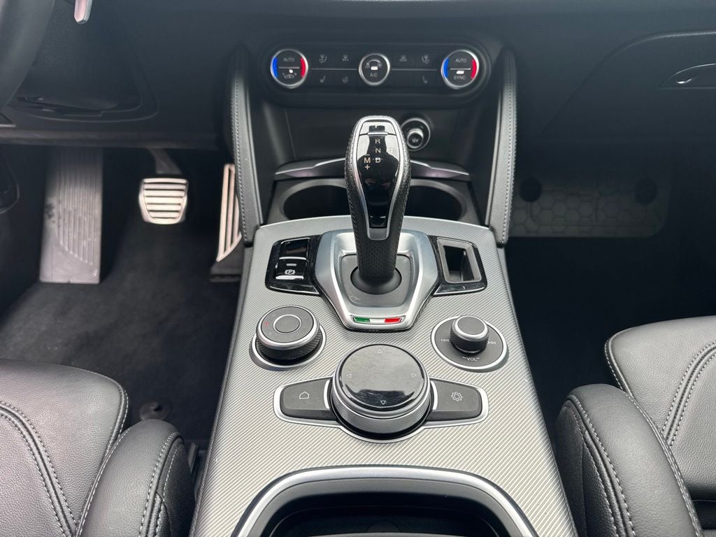2023 Alfa Romeo Stelvio Veloce