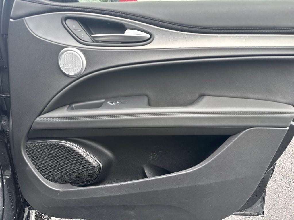 2023 Alfa Romeo Stelvio Veloce