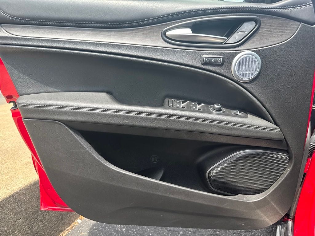 2023 Alfa Romeo Stelvio Ti
