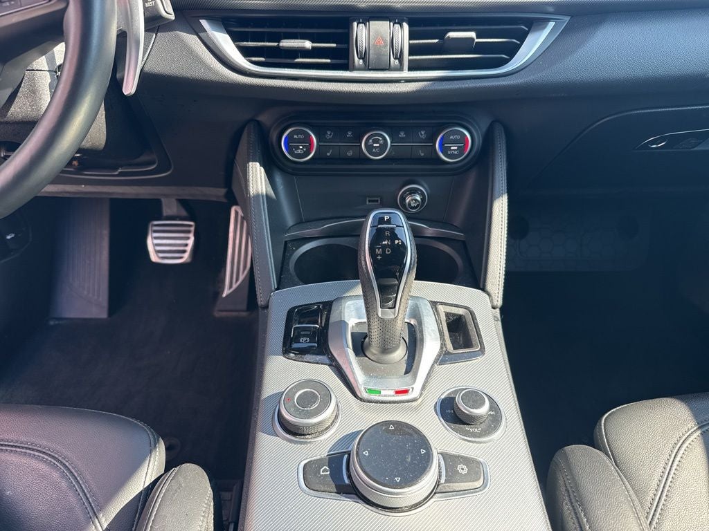 2023 Alfa Romeo Stelvio Veloce