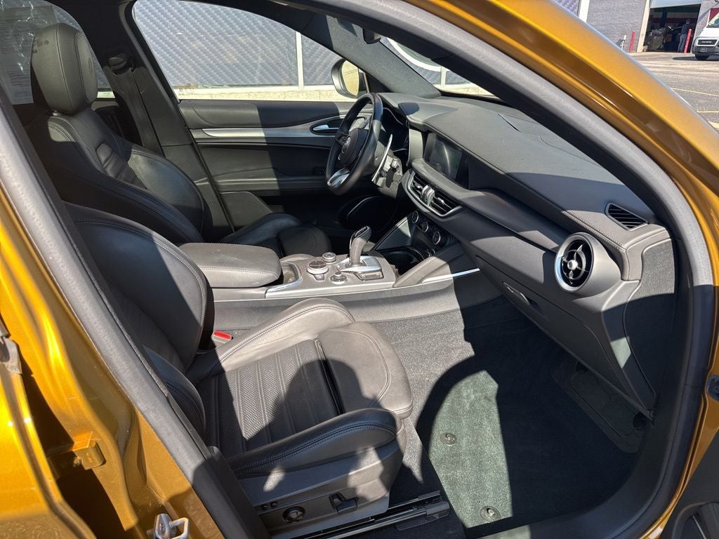 2023 Alfa Romeo Stelvio Veloce