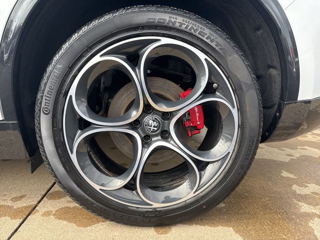 2024 Alfa Romeo Stelvio Veloce