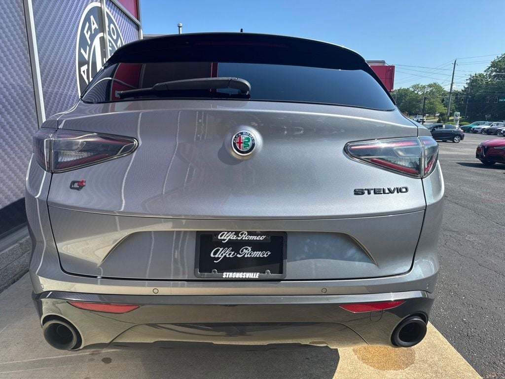 2020 Alfa Romeo Stelvio Ti Sport Carbon