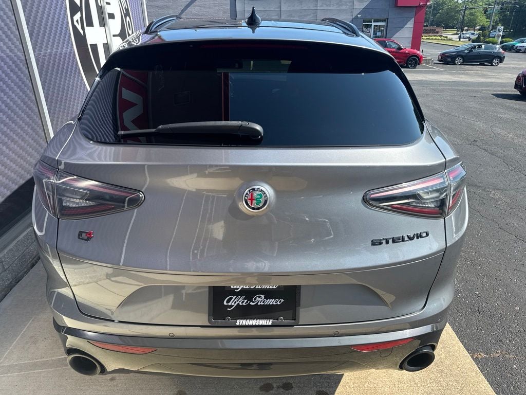 2020 Alfa Romeo Stelvio Ti Sport Carbon