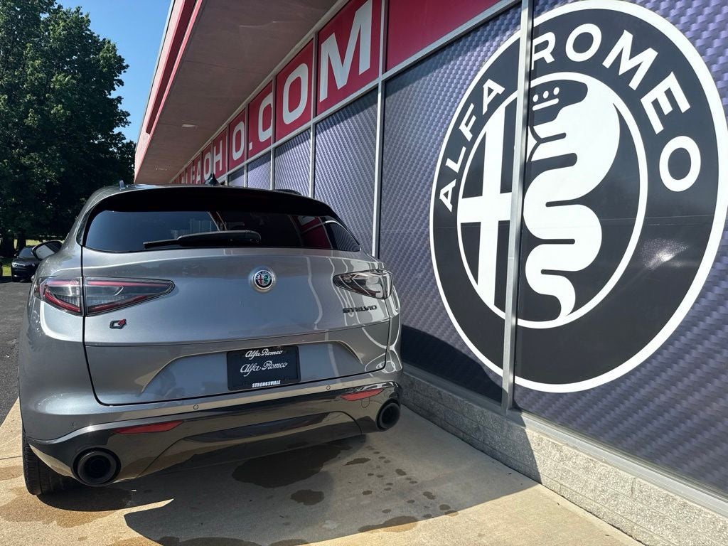 2020 Alfa Romeo Stelvio Ti Sport Carbon