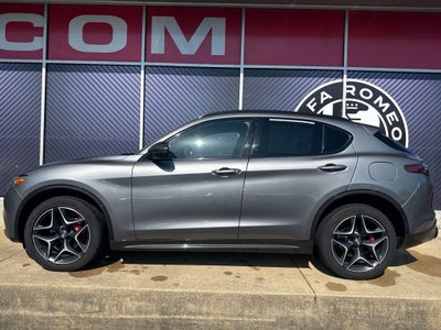 2020 Alfa Romeo Stelvio Ti Sport Carbon