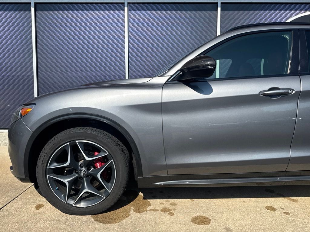 2020 Alfa Romeo Stelvio Ti Sport Carbon