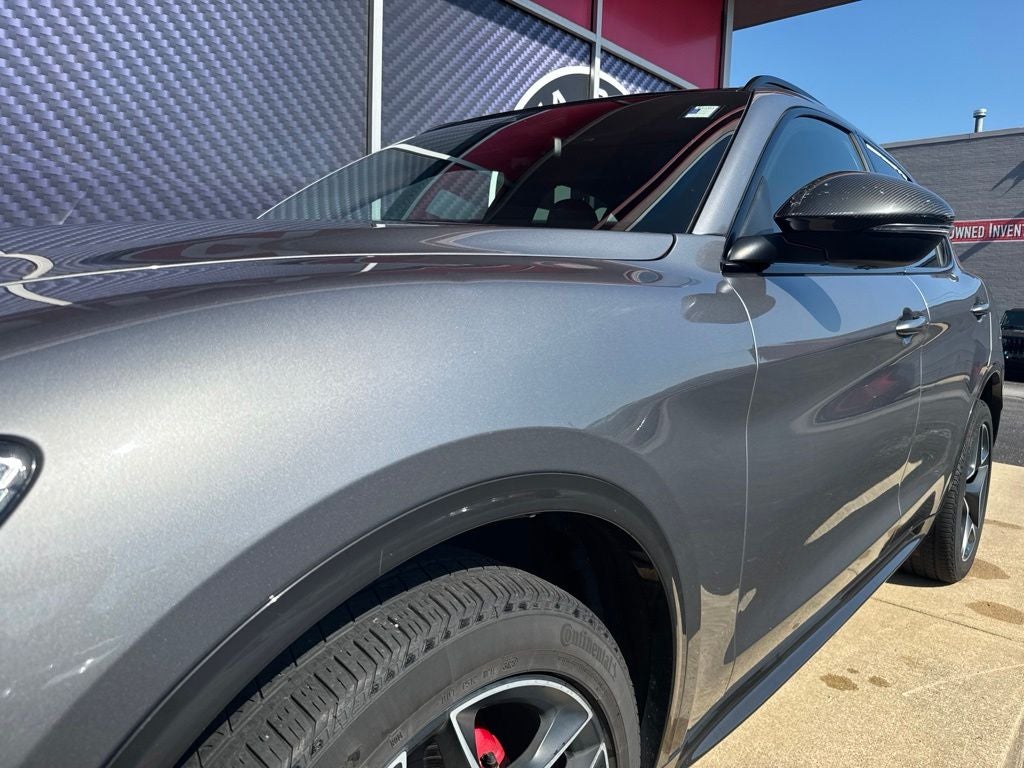 2020 Alfa Romeo Stelvio Ti Sport Carbon