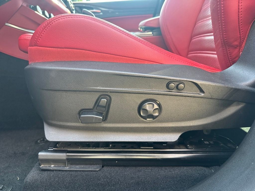 2020 Alfa Romeo Stelvio Ti Sport Carbon