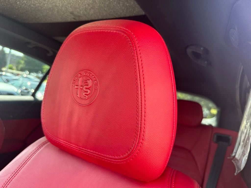 2020 Alfa Romeo Stelvio Ti Sport Carbon