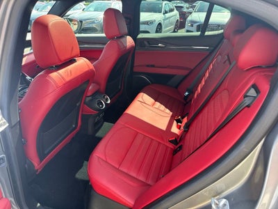 2020 Alfa Romeo Stelvio Ti Sport Carbon