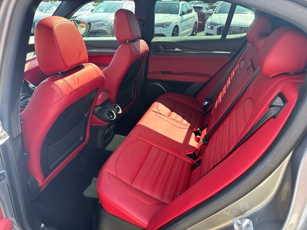 2020 Alfa Romeo Stelvio Ti Sport Carbon