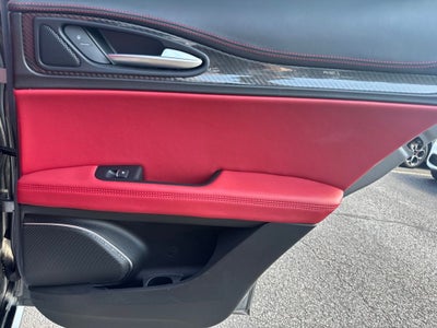 2020 Alfa Romeo Stelvio Ti Sport Carbon