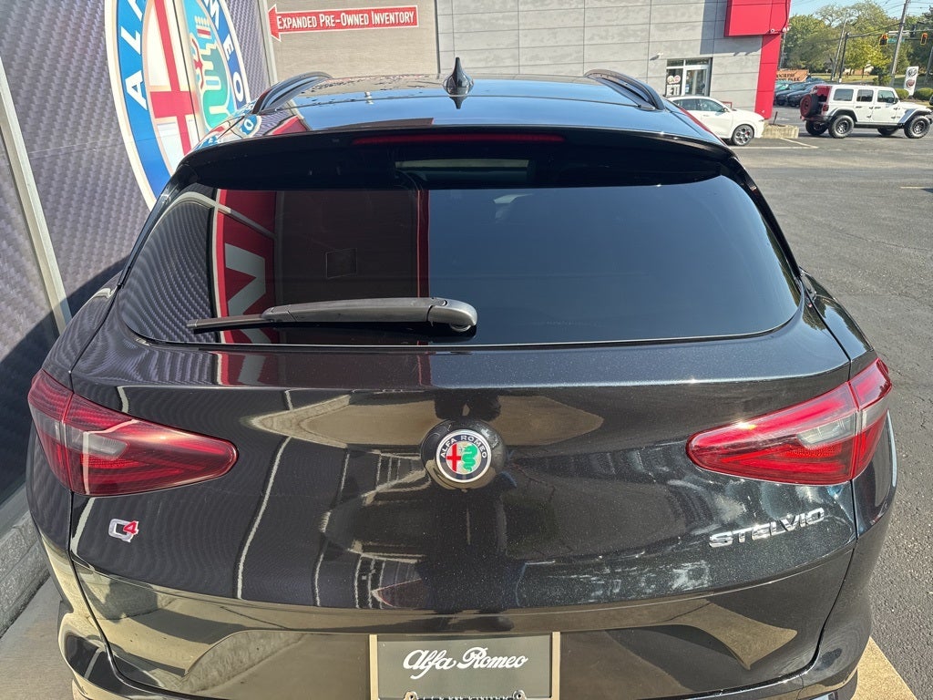 2022 Alfa Romeo Stelvio Veloce
