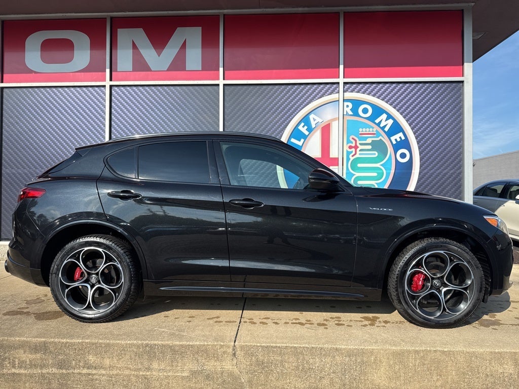 2022 Alfa Romeo Stelvio Veloce