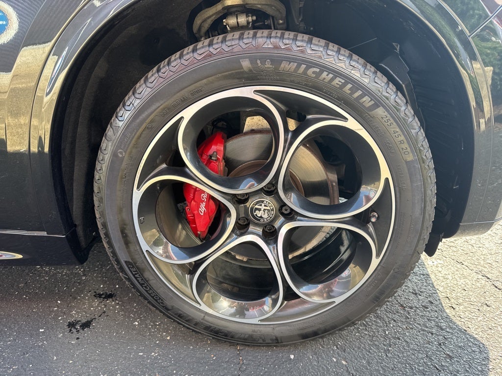 2022 Alfa Romeo Stelvio Veloce