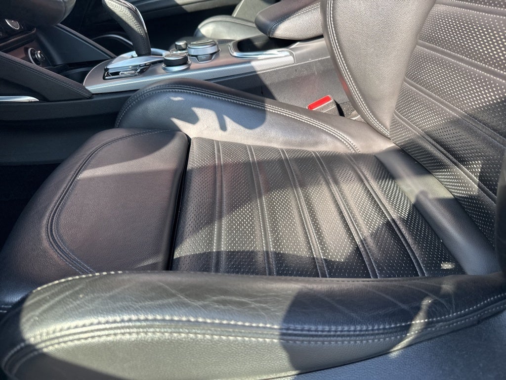 2022 Alfa Romeo Stelvio Veloce