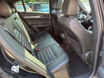 2022 Alfa Romeo Stelvio Veloce