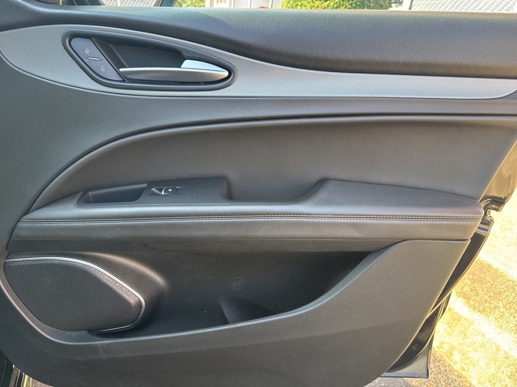 2022 Alfa Romeo Stelvio Veloce