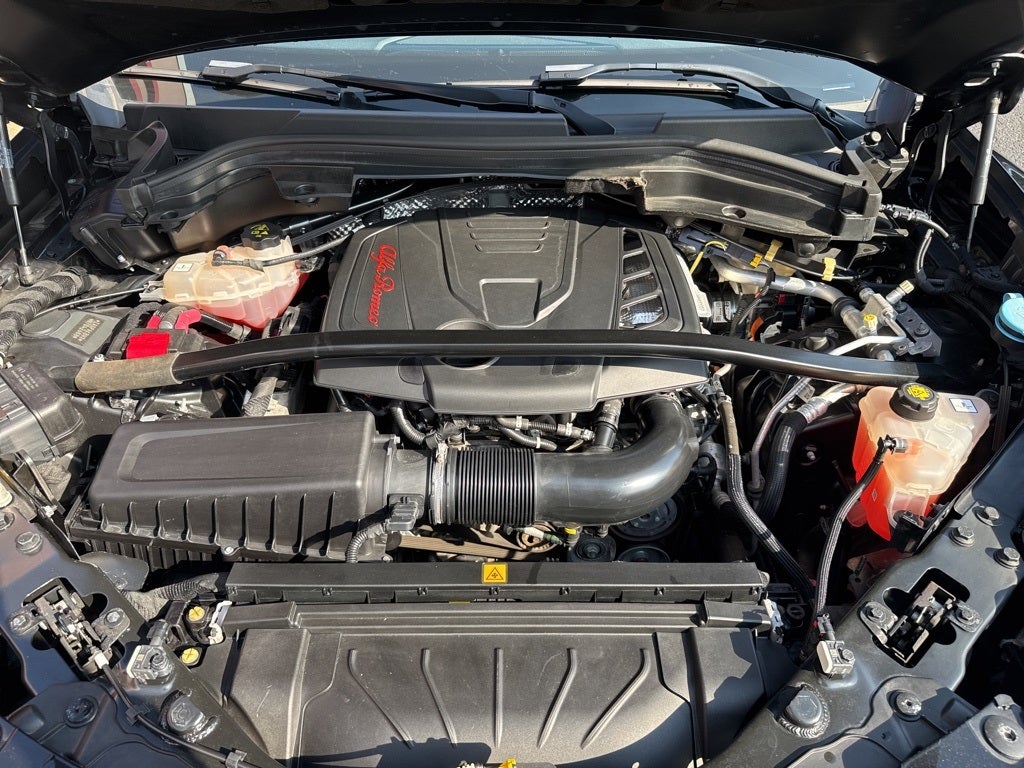 2022 Alfa Romeo Stelvio Veloce