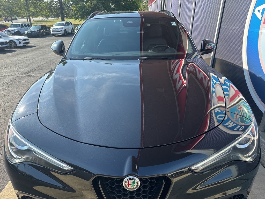 2022 Alfa Romeo Stelvio Veloce