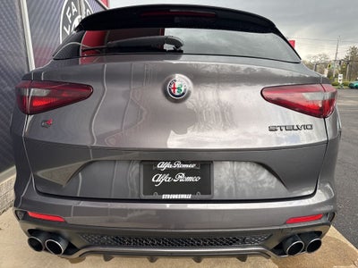 2019 Alfa Romeo Stelvio Quadrifoglio