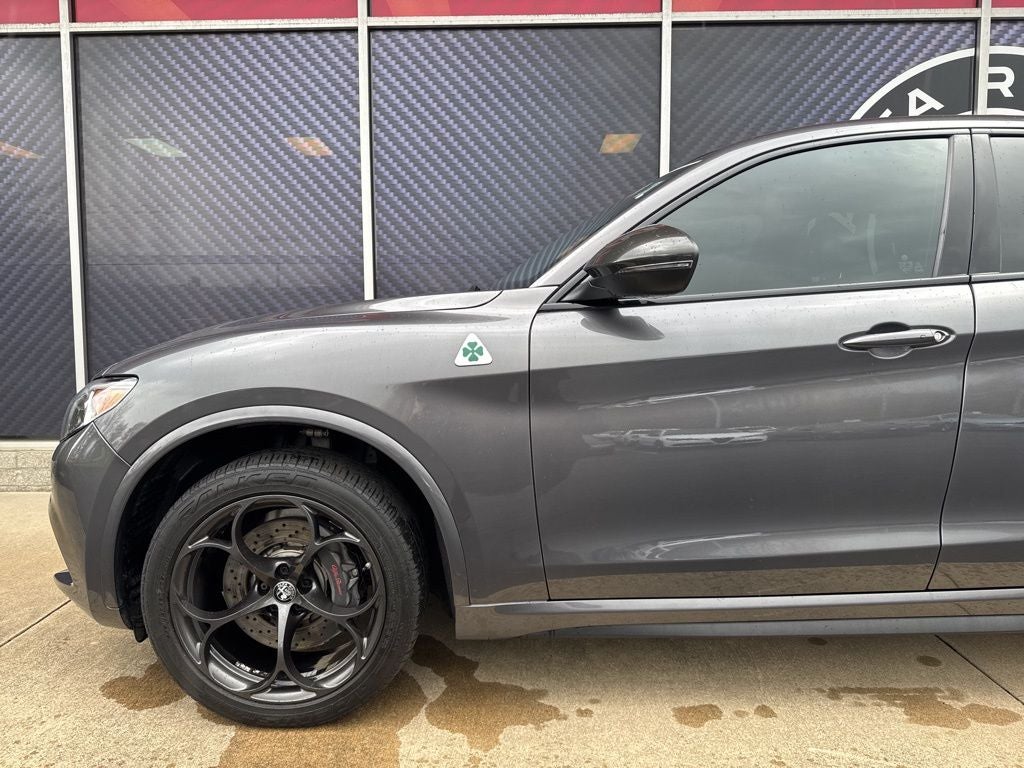 2019 Alfa Romeo Stelvio Quadrifoglio