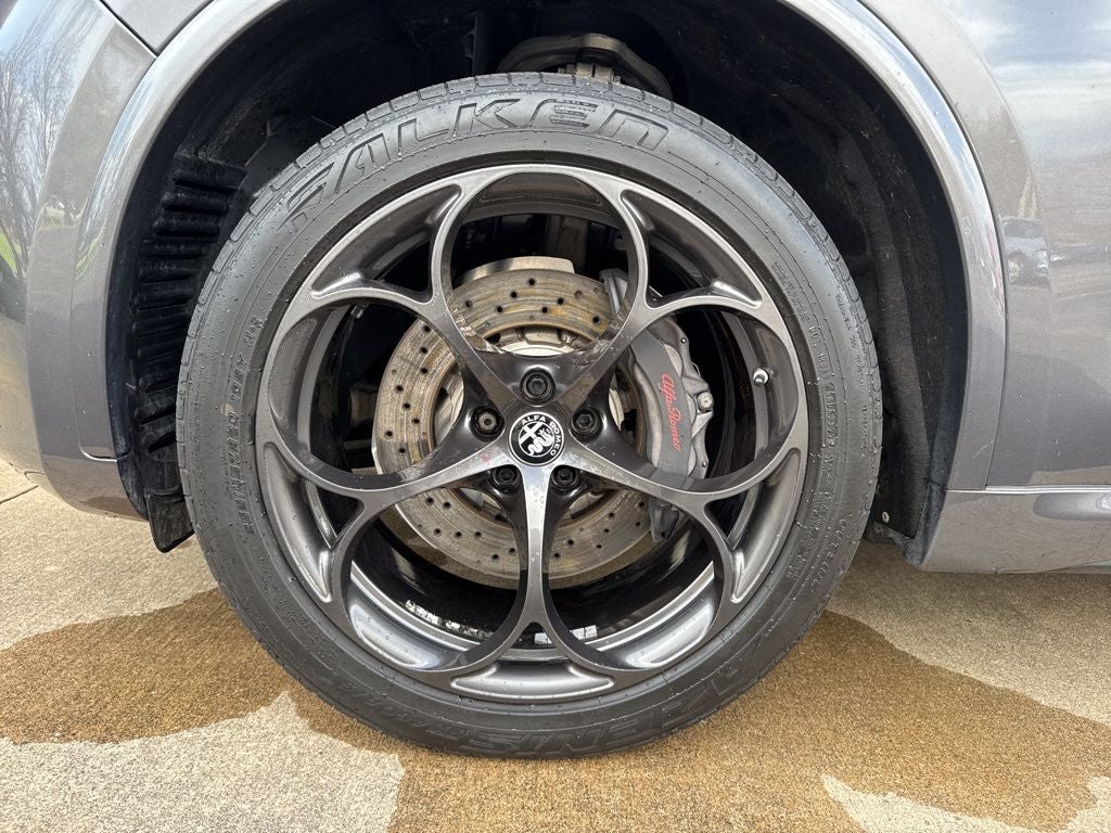 2019 Alfa Romeo Stelvio Quadrifoglio