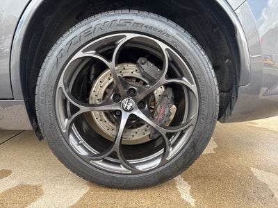 2019 Alfa Romeo Stelvio Quadrifoglio