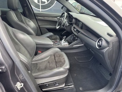 2019 Alfa Romeo Stelvio Quadrifoglio