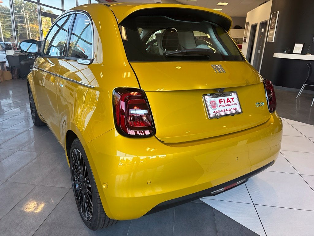 2026 FIAT 500e Battery Electric