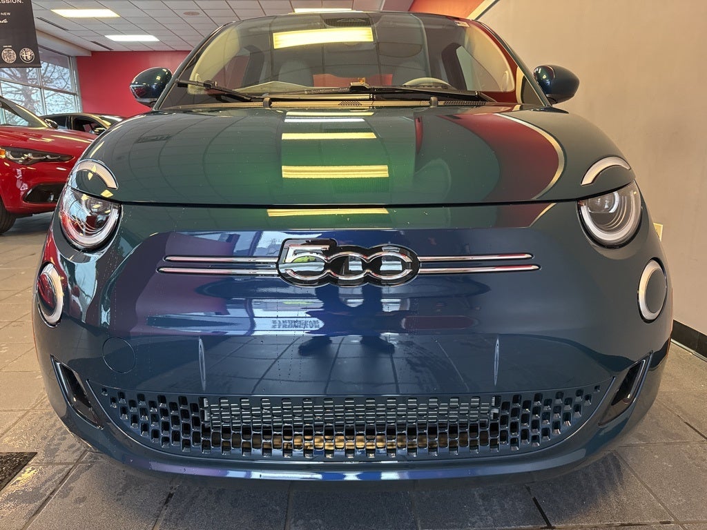 2025 FIAT 500e Battery Electric