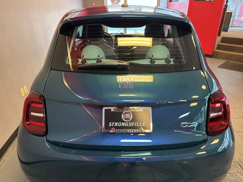 2025 FIAT 500e Battery Electric