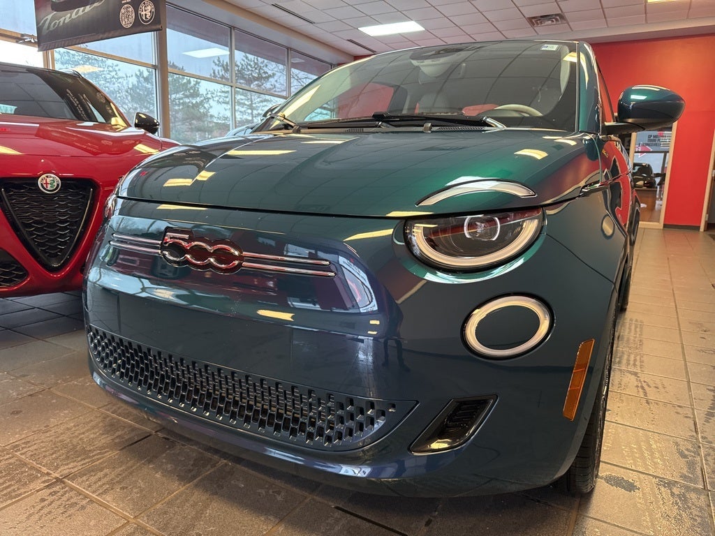 2025 FIAT 500e Battery Electric