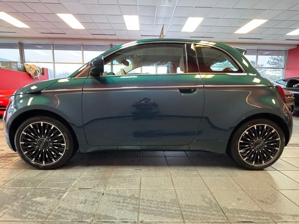 2025 FIAT 500e Battery Electric