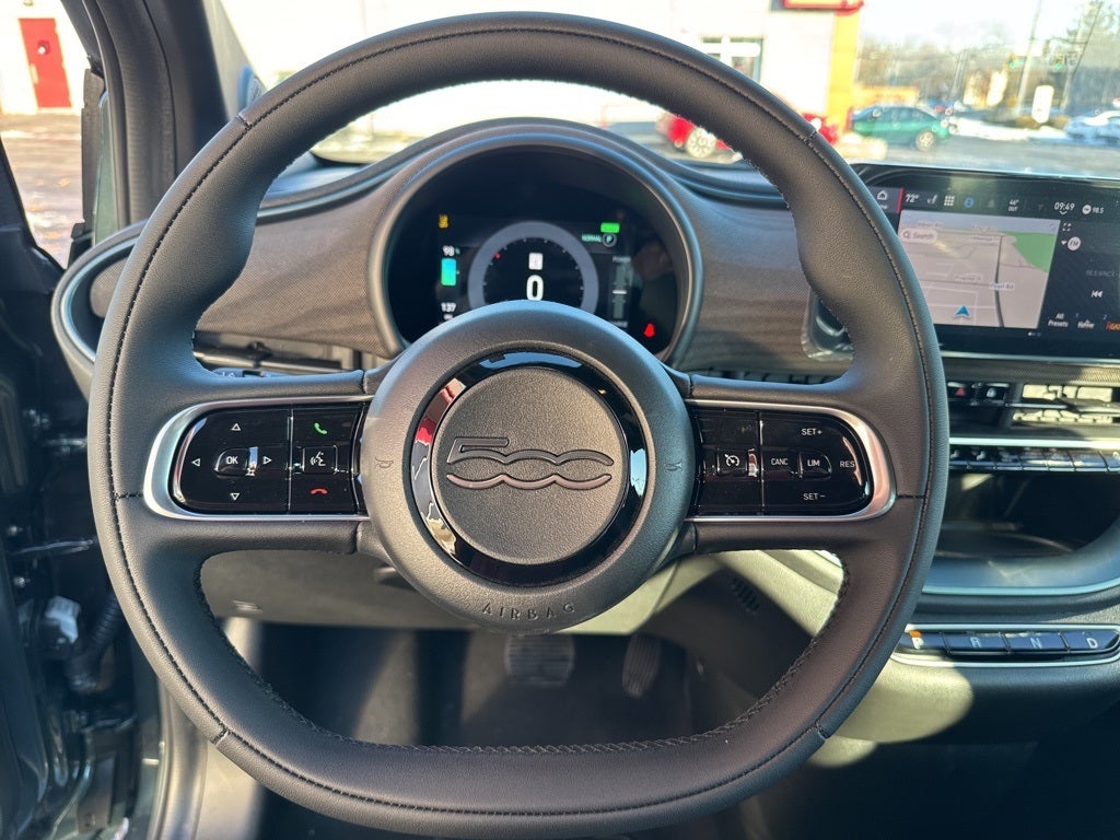 2025 FIAT 500e Battery Electric