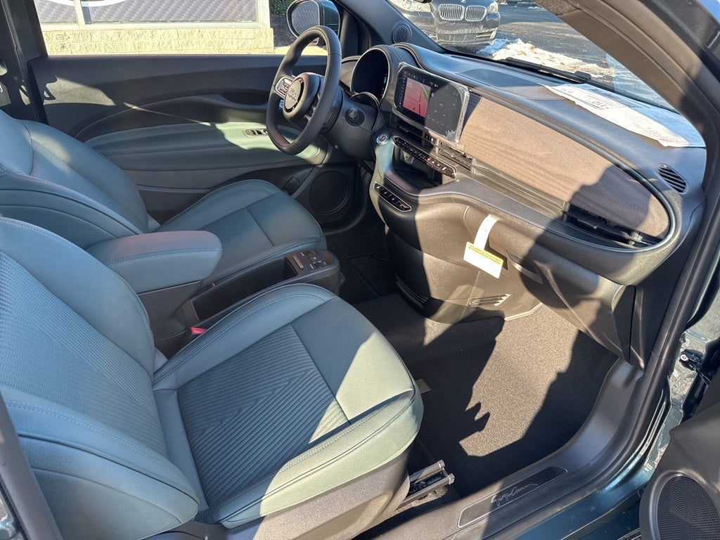 2025 FIAT 500e Battery Electric
