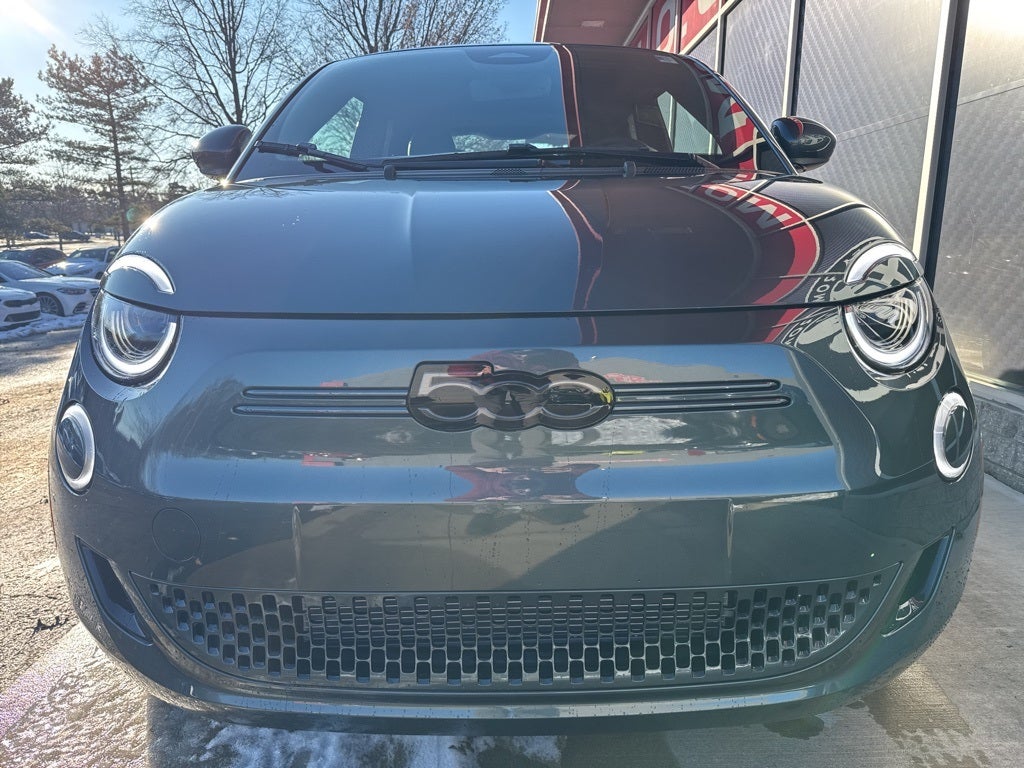 2025 FIAT 500e Battery Electric