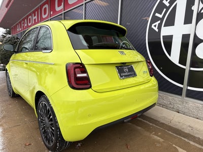 2025 FIAT 500e Battery Electric