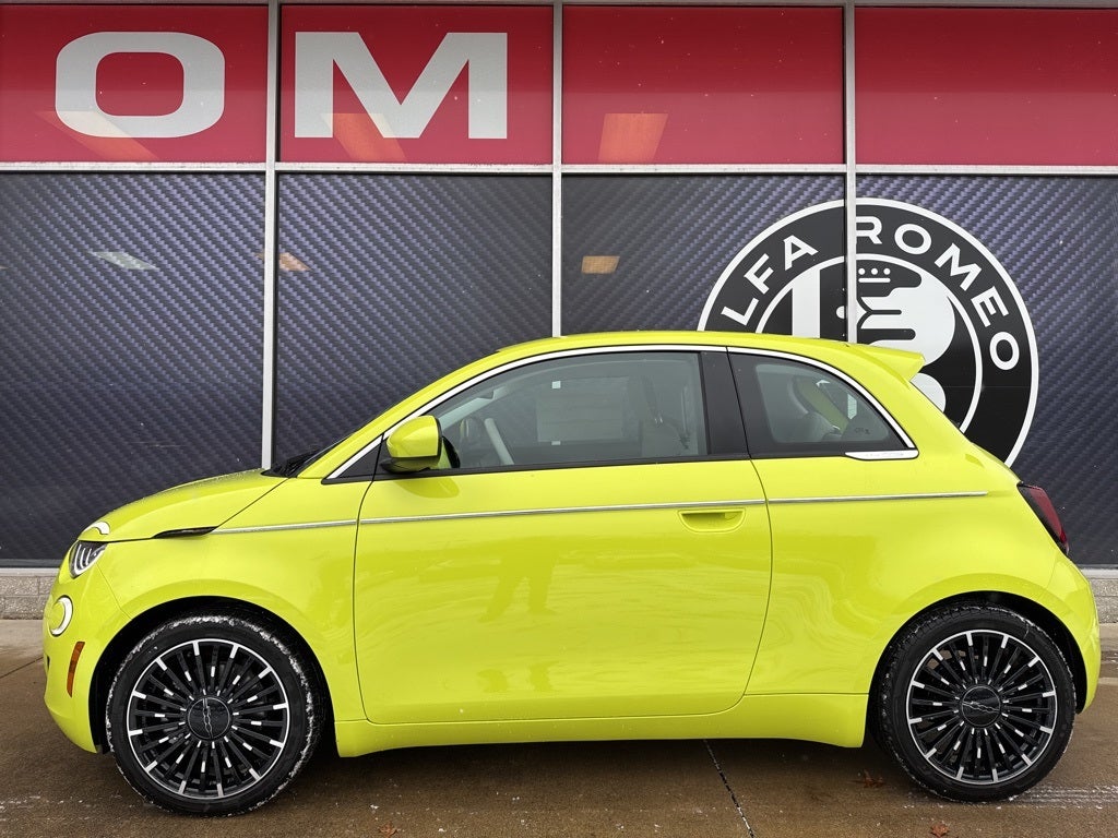 2025 FIAT 500e Battery Electric