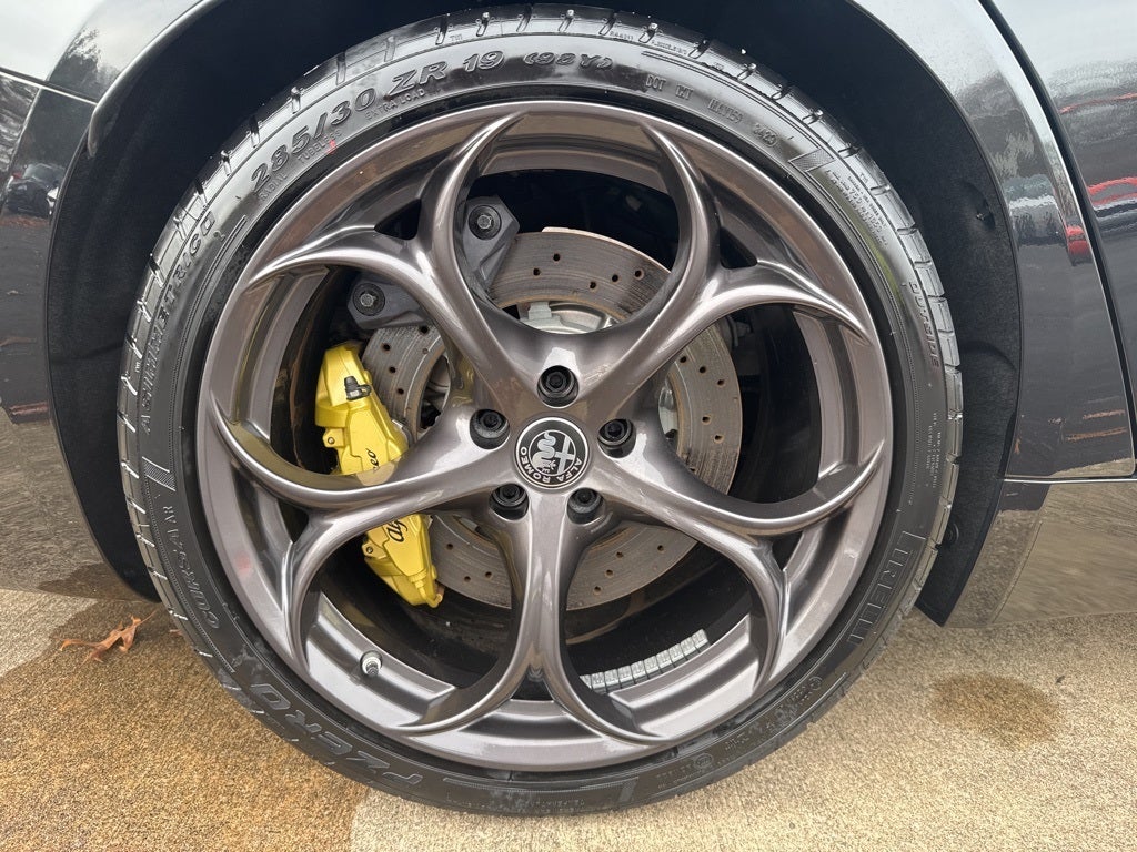 2024 Alfa Romeo Giulia Quadrifoglio Quadrifoglio Carbon