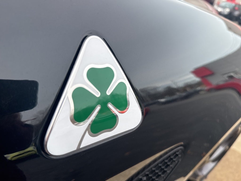 2024 Alfa Romeo Giulia Quadrifoglio Quadrifoglio Carbon