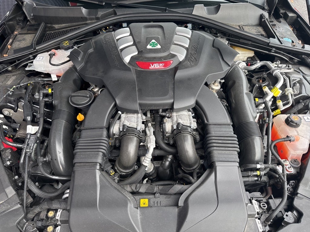 2024 Alfa Romeo Giulia Quadrifoglio Quadrifoglio Carbon