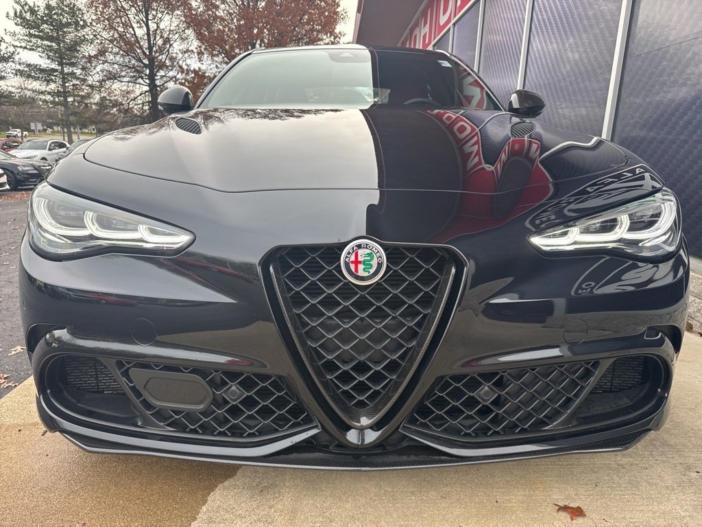 2024 Alfa Romeo Giulia Quadrifoglio Quadrifoglio Carbon