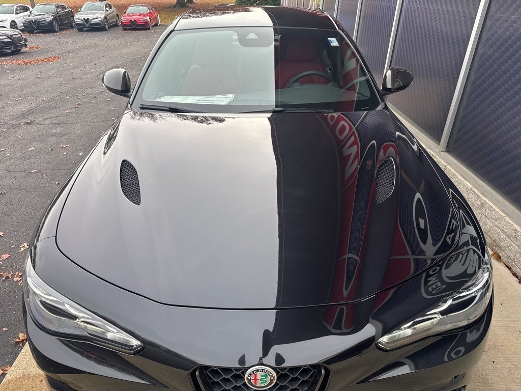 2024 Alfa Romeo Giulia Quadrifoglio Quadrifoglio Carbon