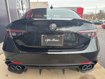 2024 Alfa Romeo Giulia Quadrifoglio Quadrifoglio Carbon