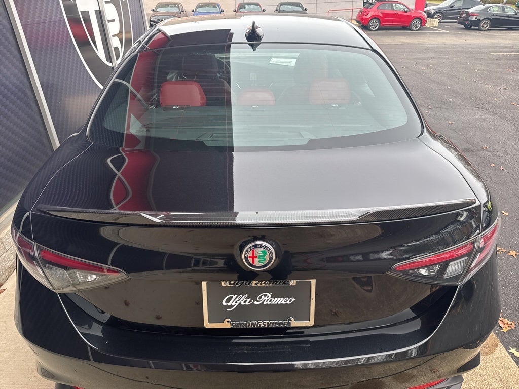 2024 Alfa Romeo Giulia Quadrifoglio Quadrifoglio Carbon