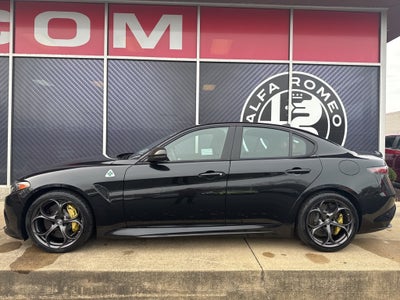 2024 Alfa Romeo Giulia Quadrifoglio Quadrifoglio Carbon