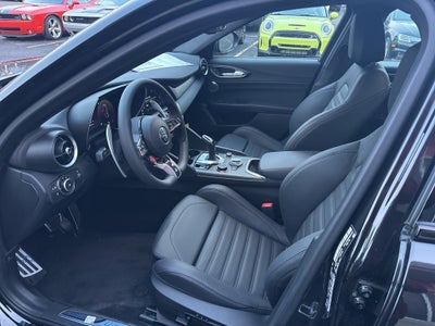 2024 Alfa Romeo Giulia Quadrifoglio Quadrifoglio